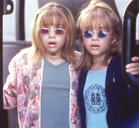 mary kate and ashley chanel sunglasses|mary kate olsen signatures.